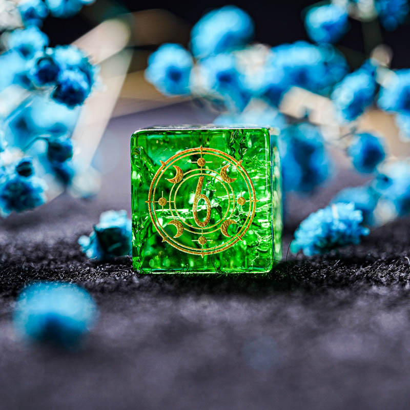 زجاج أخضر D & D مجموعة النرد ا - مراجعة Board Game Logo وسعره