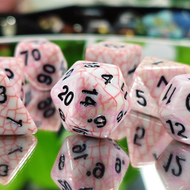 مجموعة من 7 قطع من النرد الأكر - مراجعة Board Game Dungeons And Dragons وسعره